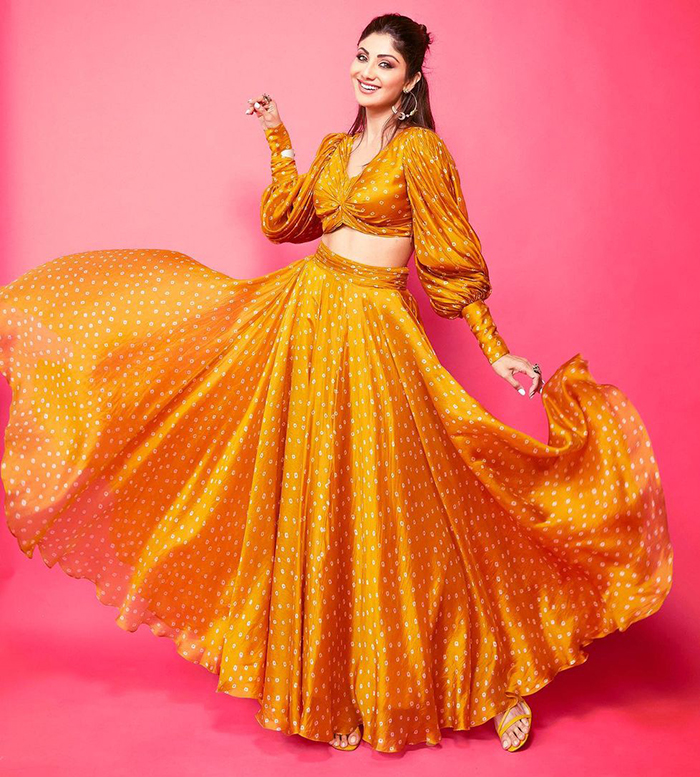 Shilpa-Shetty-Kundra-yellow-lehenga