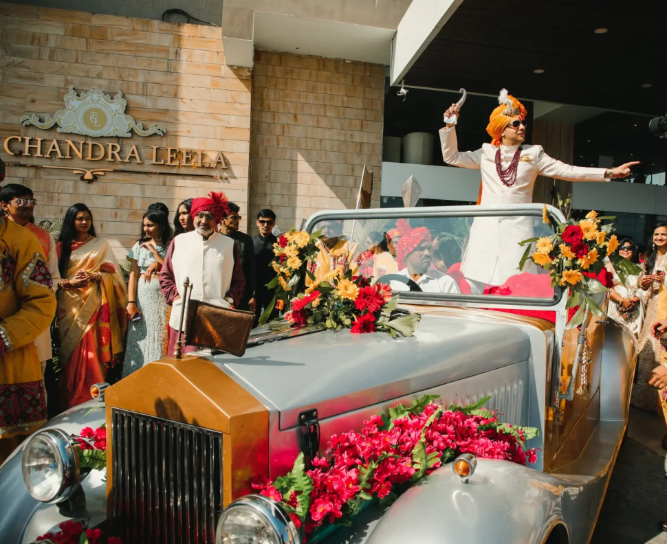 groom entry 