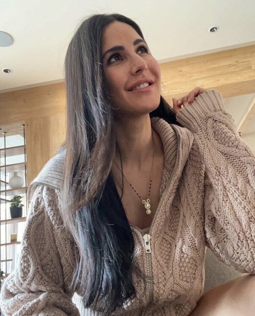 katrina-kaif-flaunts-mangalsutra-in-home-sweet-home