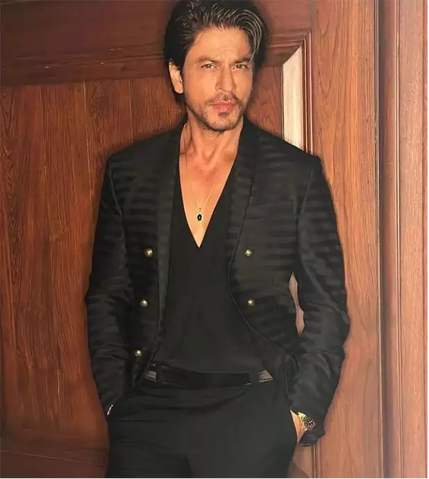 shah rukh khan at nita ambani event